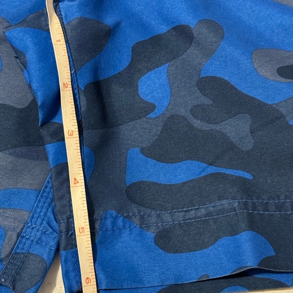 Gap Swim Trunks- Kids Size S (6-7 yrs) - Picture 5 of 16